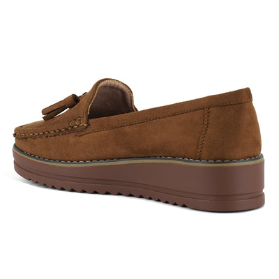 platform lug sole tassel loafers#color_tan