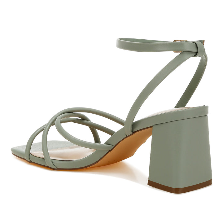 low block heel strappy sandals#color_green