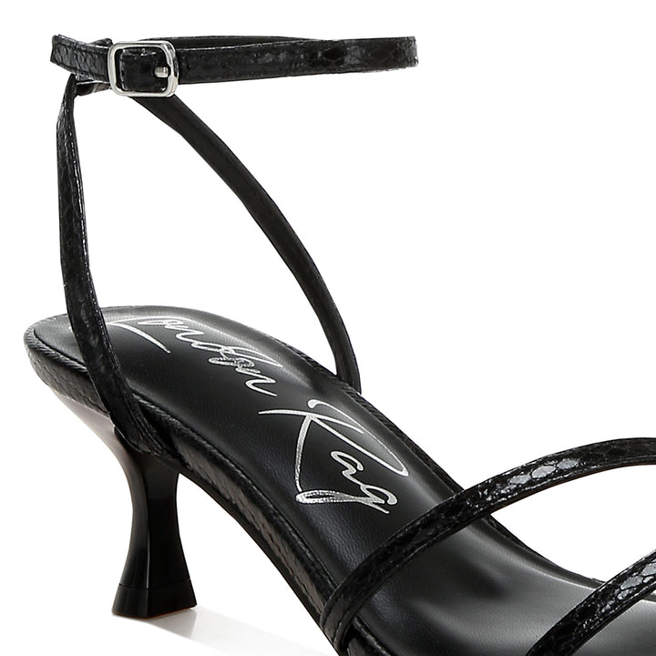 faux leather strappy sandals#color_black