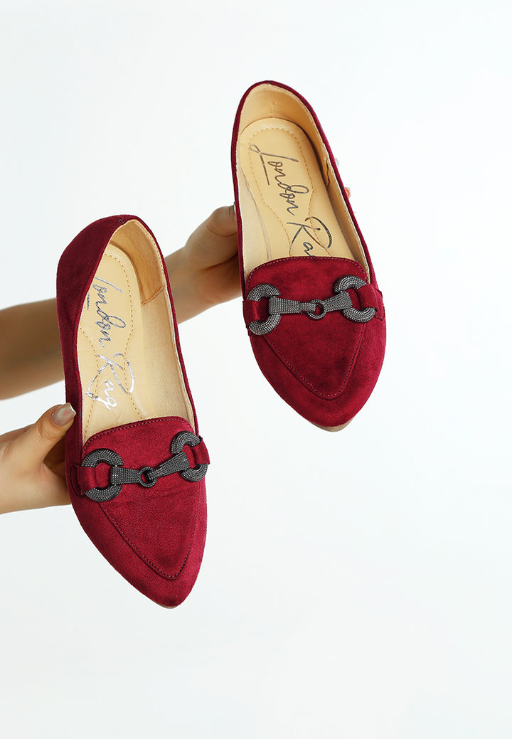 women horsebit detail flexible loafers#color_burgundy