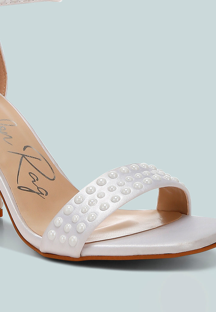 women pearls embellished satin sandals#color_off-white