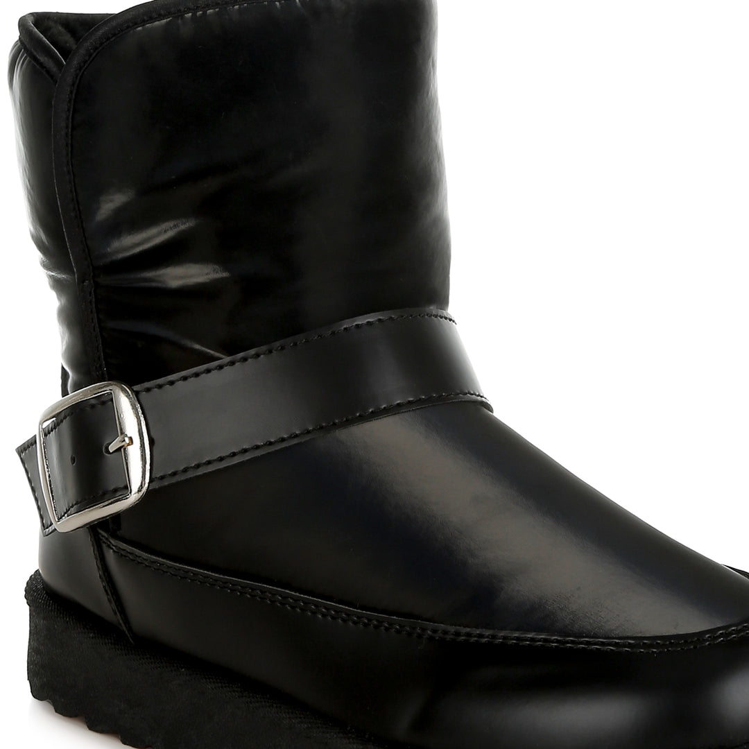 buckle strap puffy ankle boots
#color_black