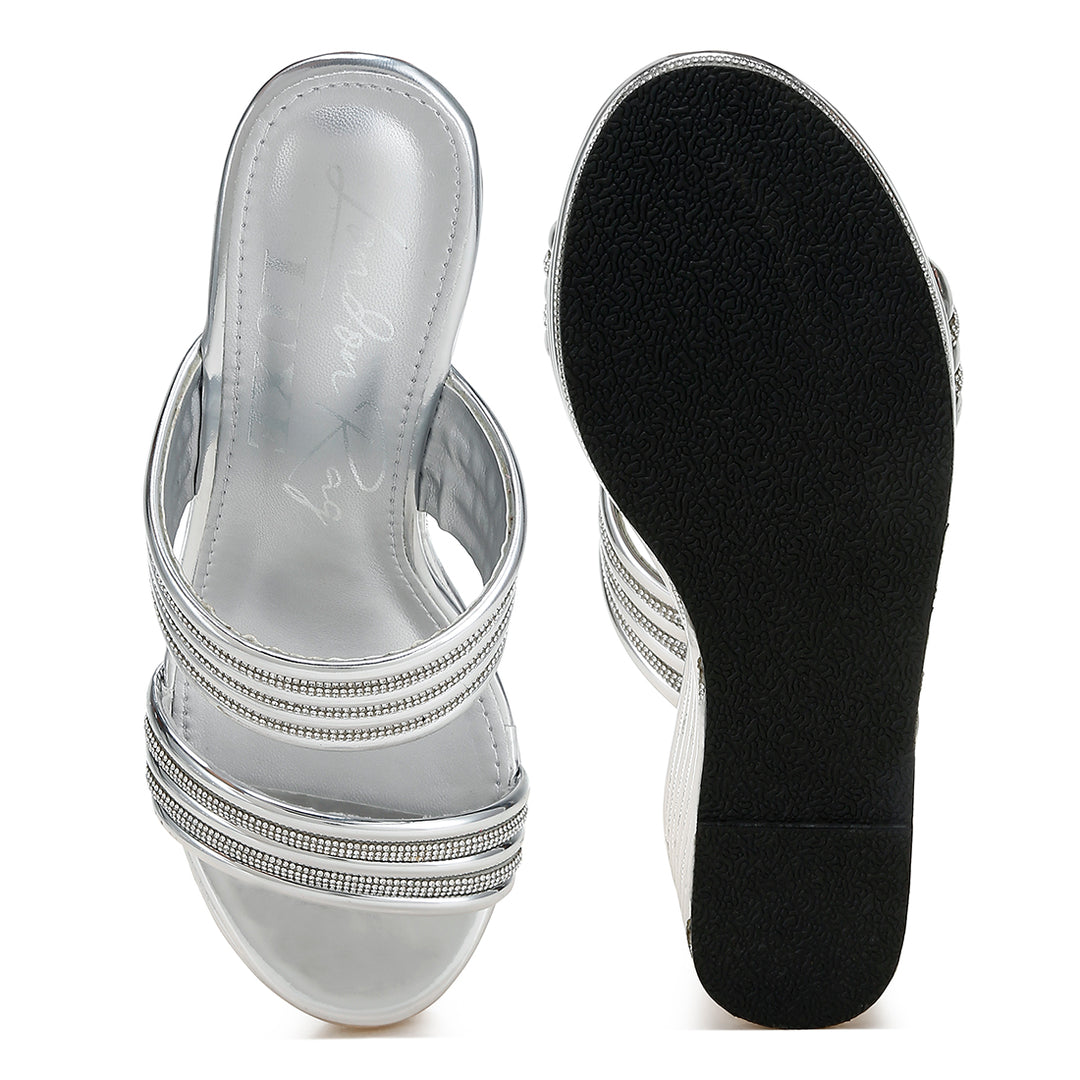 metallic faux leather wedge sandals#color_silver