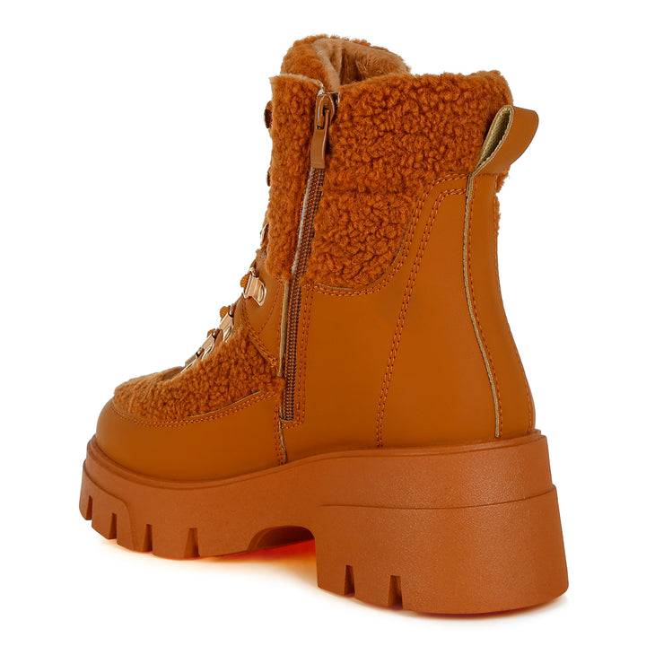 faux fur detail chunky hiker boots#color_tan