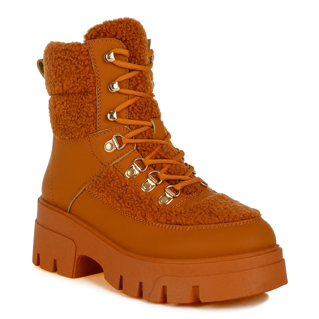 faux fur detail chunky hiker boots#color_tan