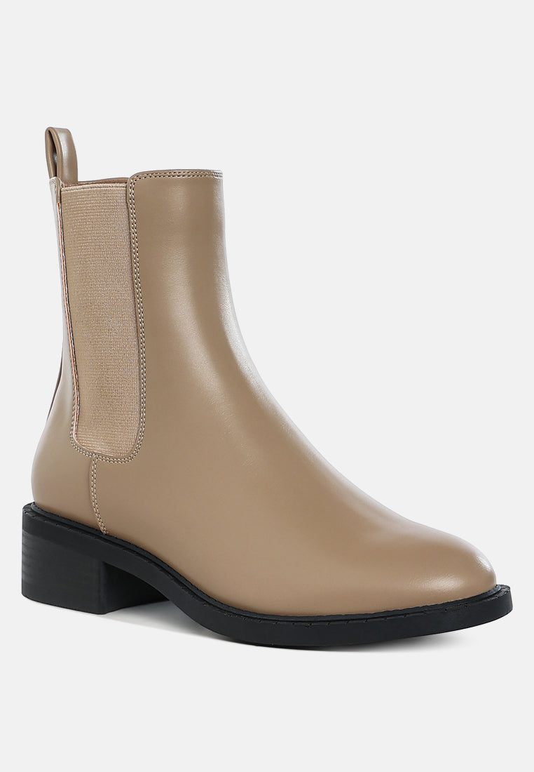 women stacked heel chelsea boots#color_beige