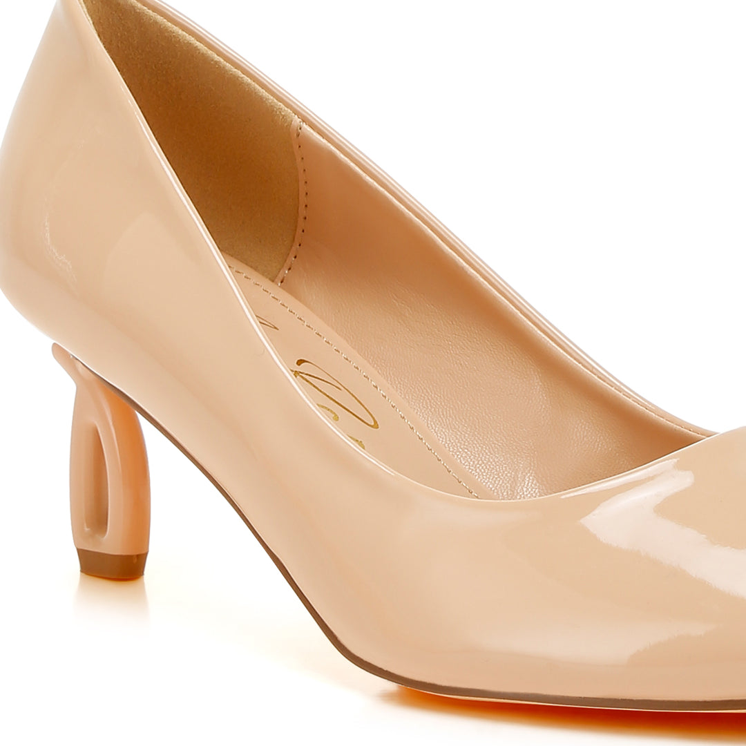 pointed toe fantasy heel pumps
#color_beige