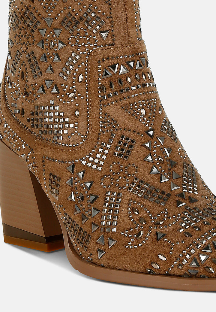 women stud embellished ankle boots#color_beige