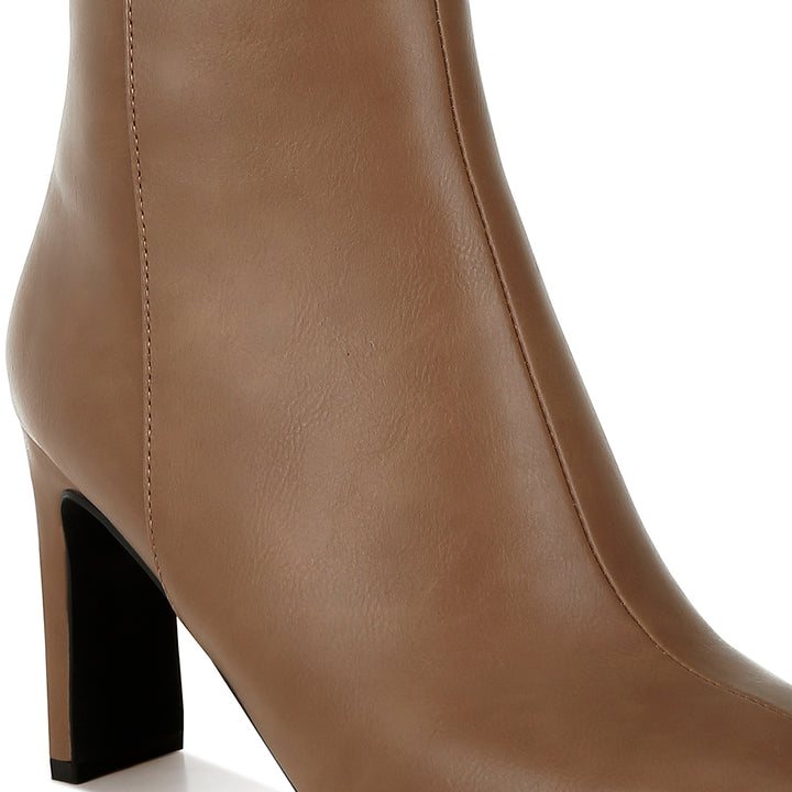 metallic cap toe faux leather boots#color_brown