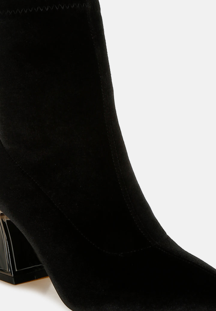 flared block heel velvet boots#colour_black