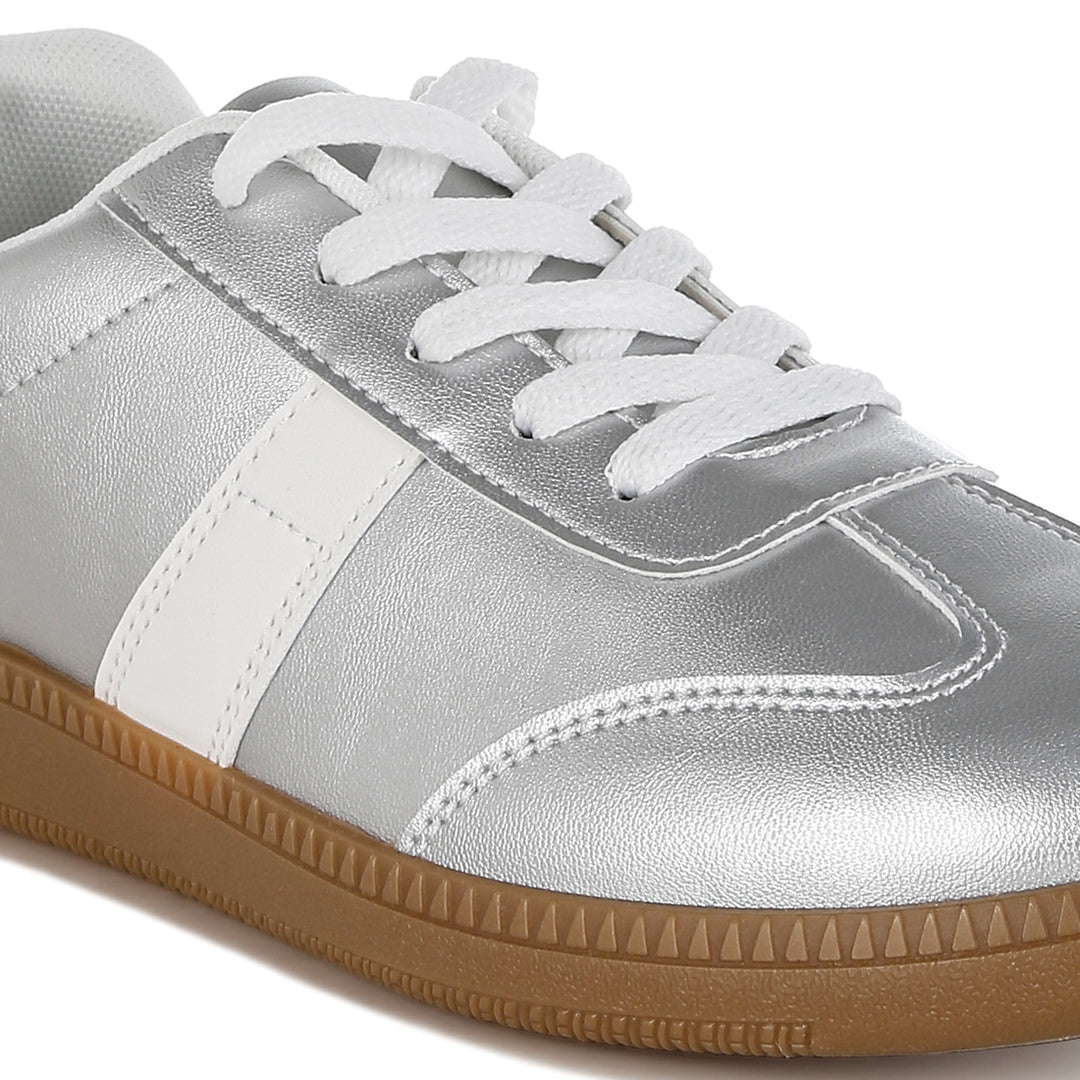 classic lace-up flatform sneaker#color_silver