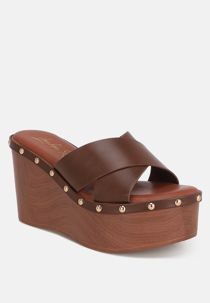 #color_brown