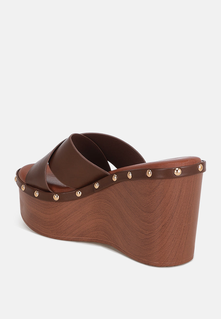#color_brown