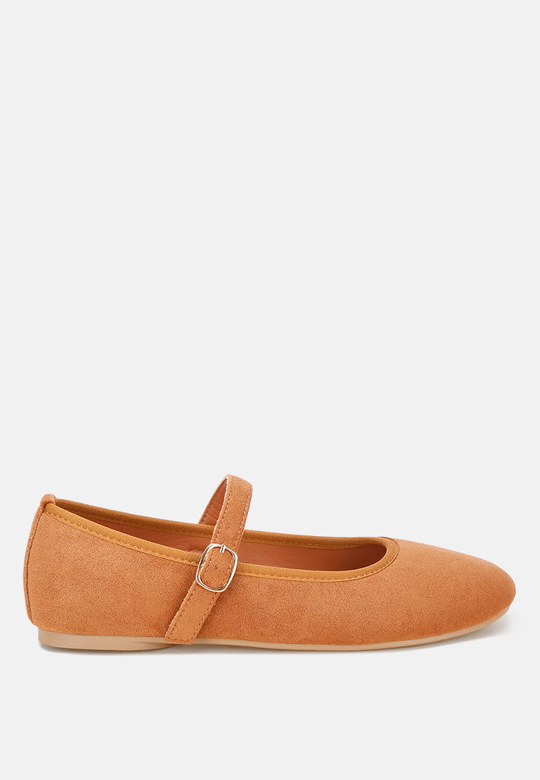 #color_tan-suede