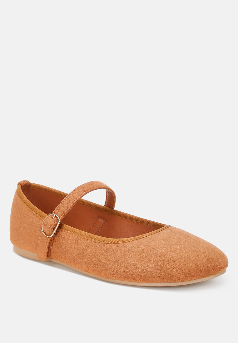 #color_tan-suede
