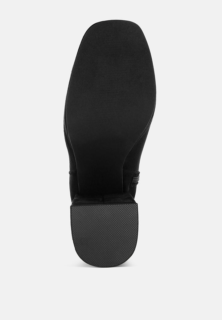 #color_black-suede