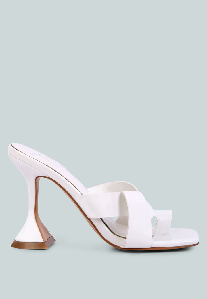 women intertwined toe ring heeled sandals#color_white