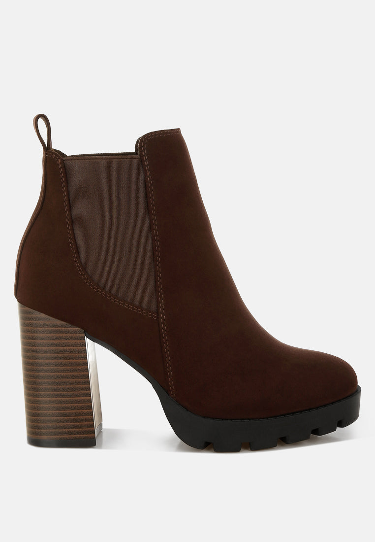 women block heeled boot#color_brown