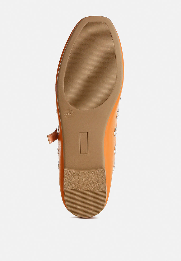 women floral eyelet strapped ballerinas#color_tan