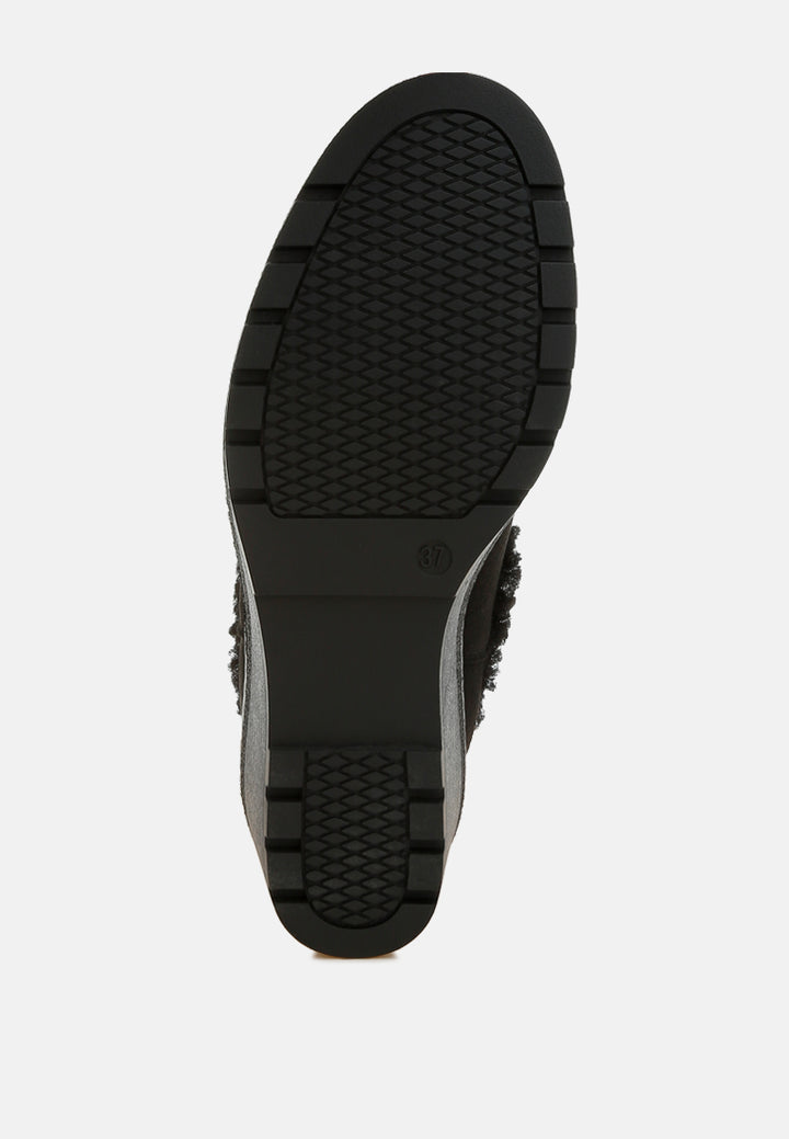 women faux fur lined chelsea boots#color_black