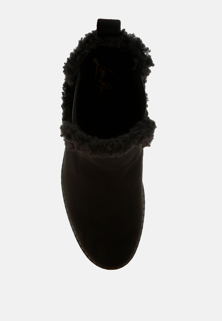 women faux fur lined chelsea boots#color_black