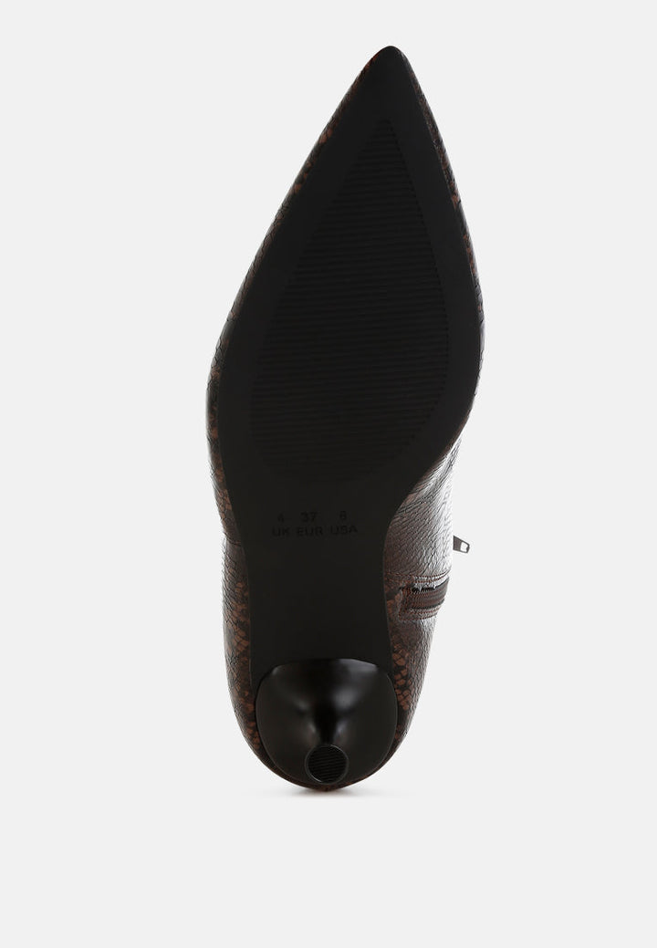 women faux leather kitten heel boots#color_chocolate