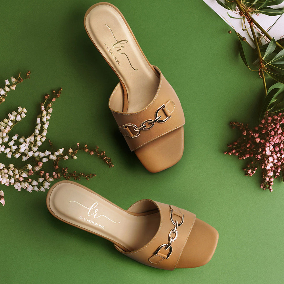 women horsebit detail heels#color_beige