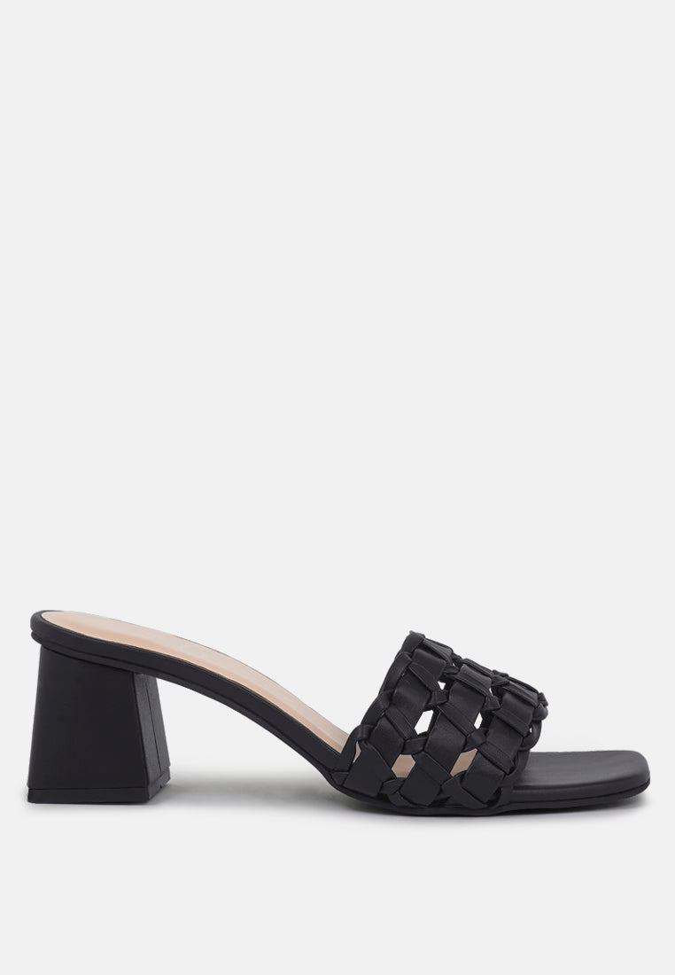 women strap detail slip-on sandals#color_black