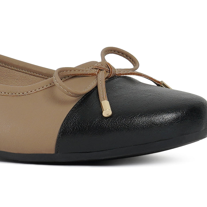 Women Two Tone Ballet Flats