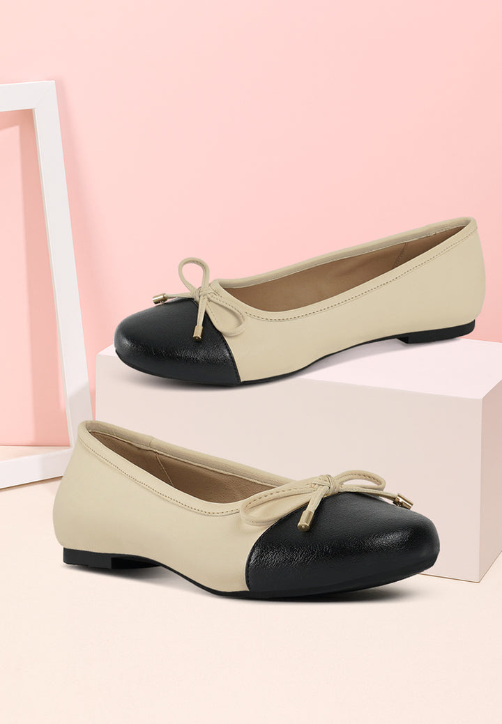 women two tone ballet flats#color_white