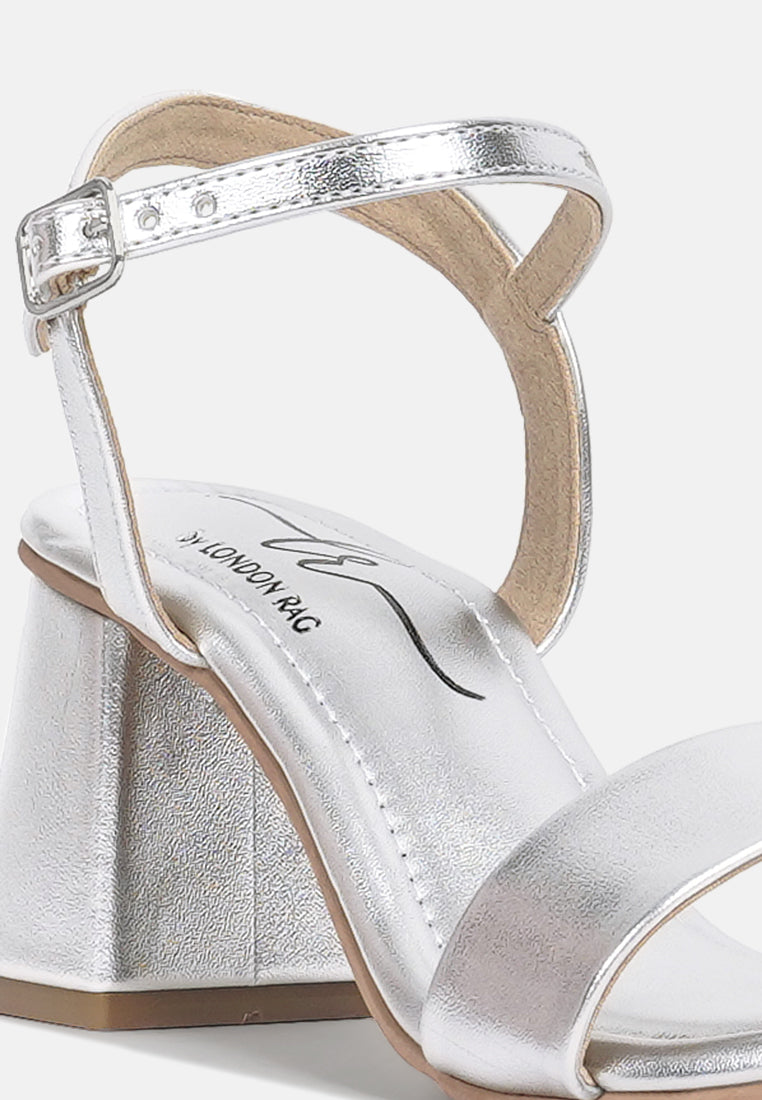 women metallic faux leather sandals#color_silver