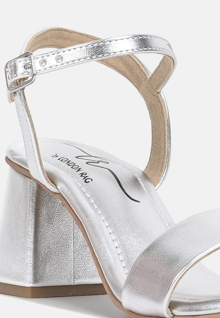 women metallic faux leather sandals#color_silver