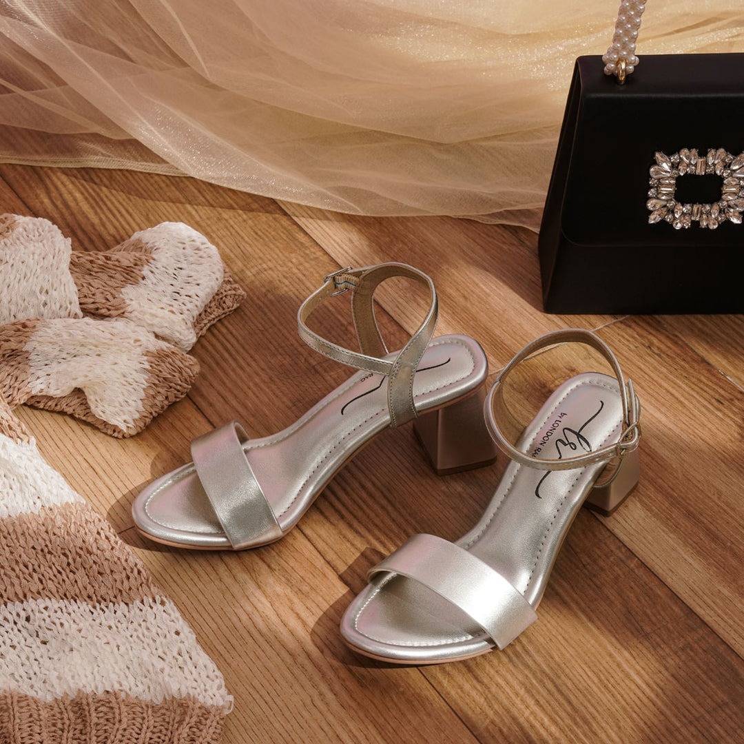 Women Metallic Faux Leather Sandals