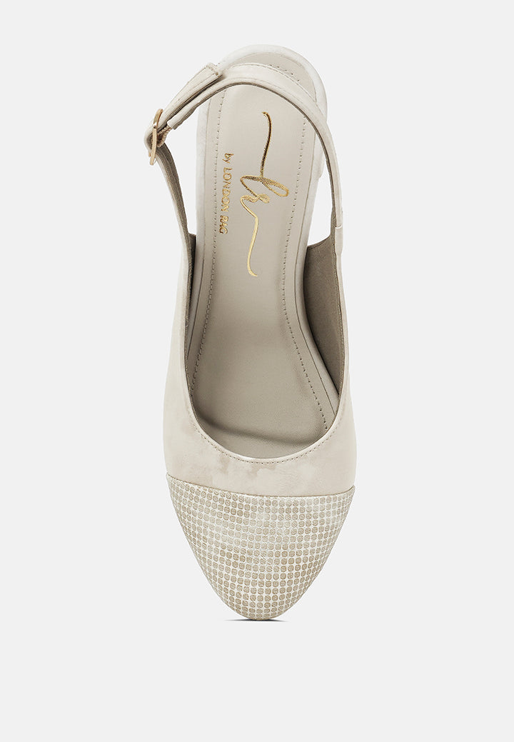 women pin buckle metallic toe cap heels#color_cream