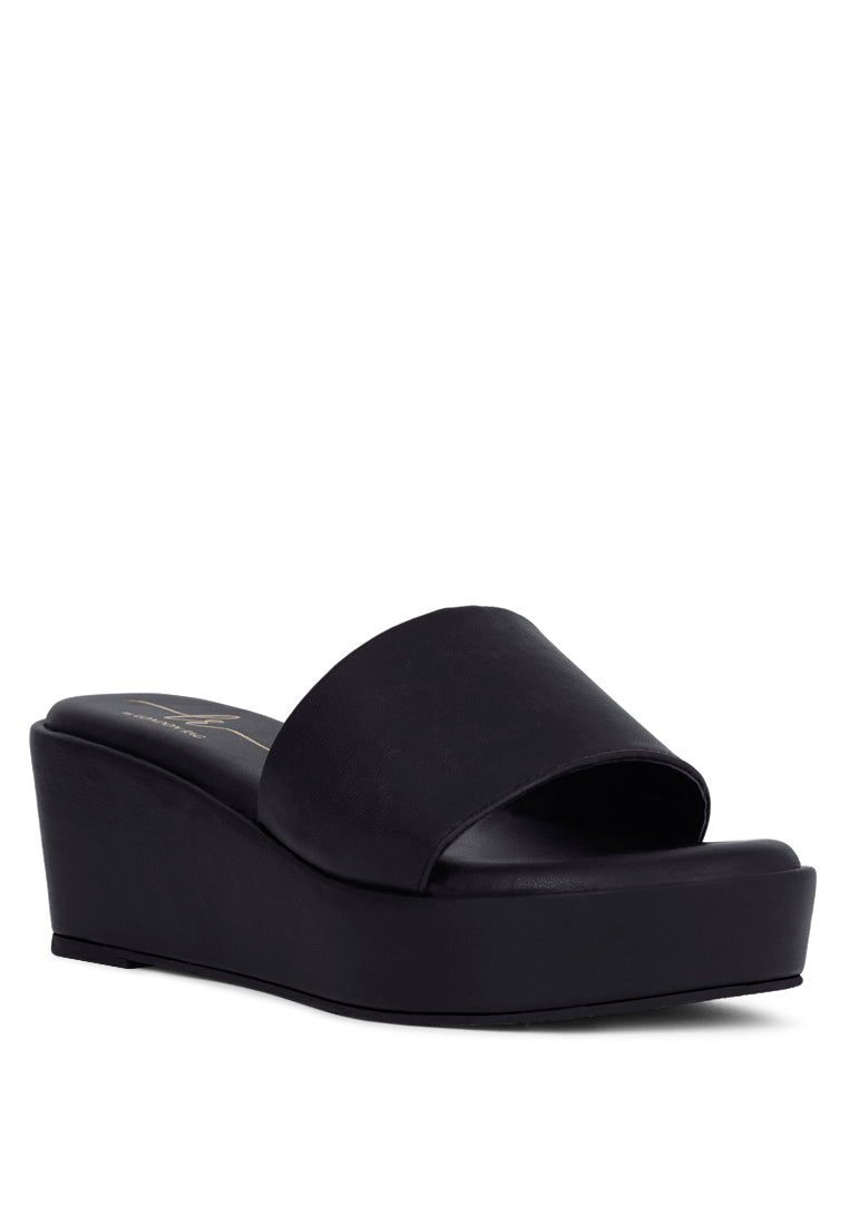 women classic faux leather wedges#color_black