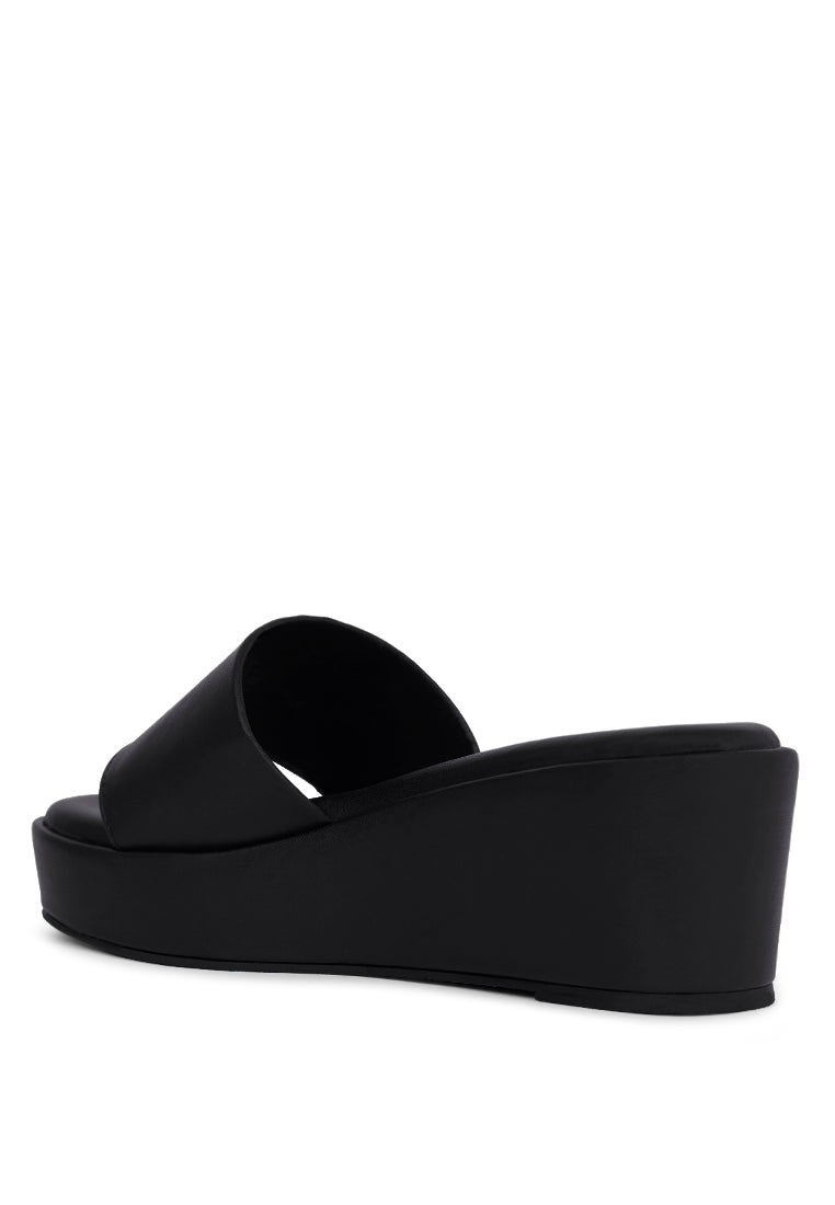 women classic faux leather wedges#color_black