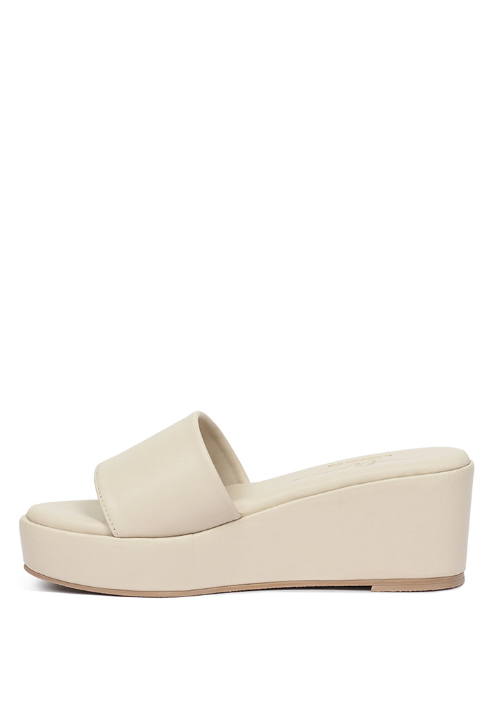 women classic faux leather wedges#color_beige