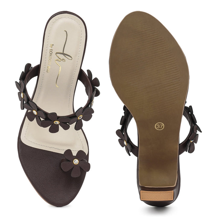 women floral applique slip-on block heels#color_coffee