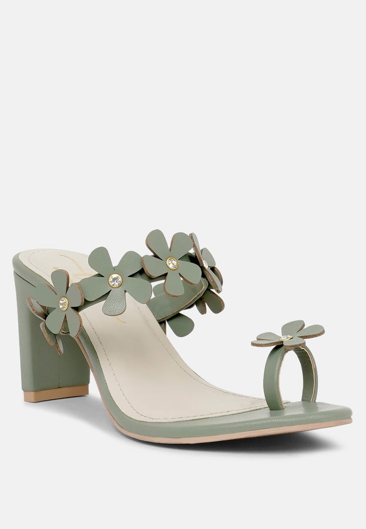 women floral applique slip-on block heels#color_olive-green