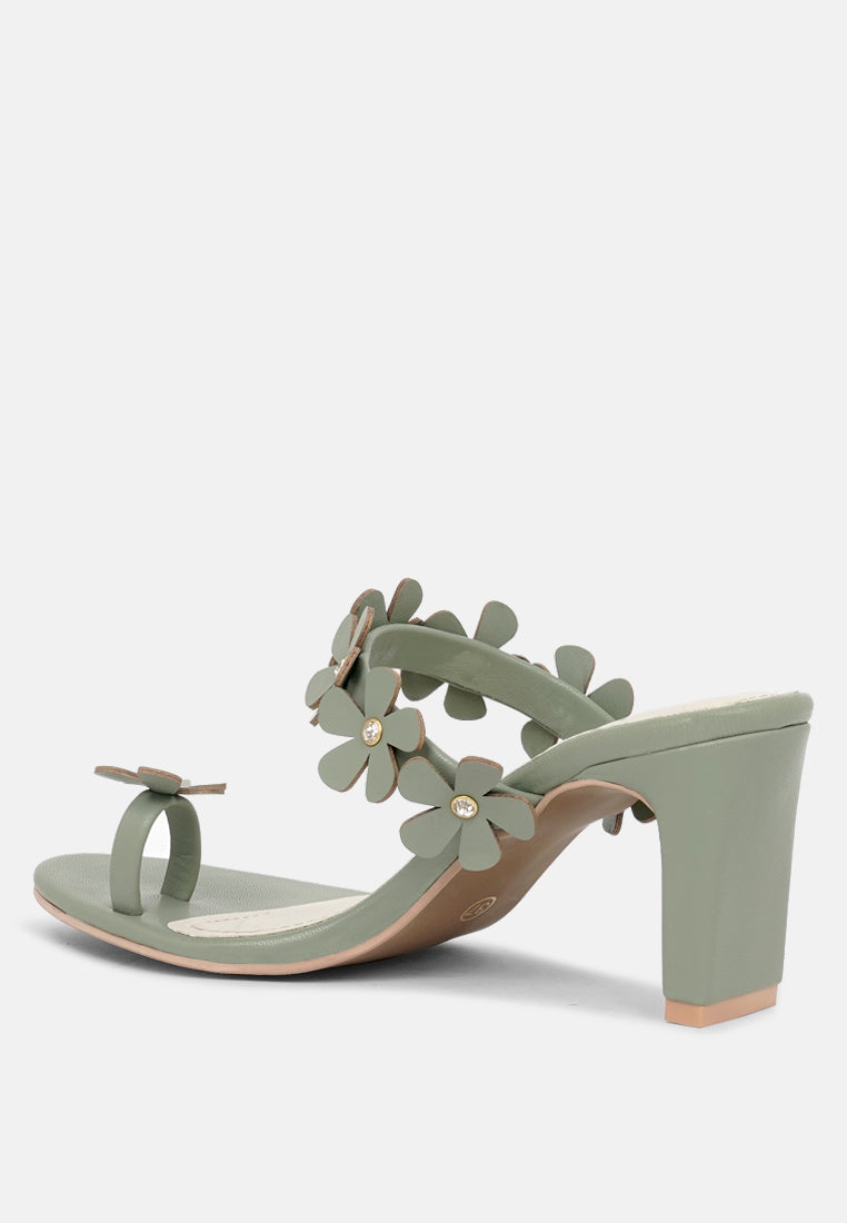 women floral applique slip-on block heels#color_olive-green