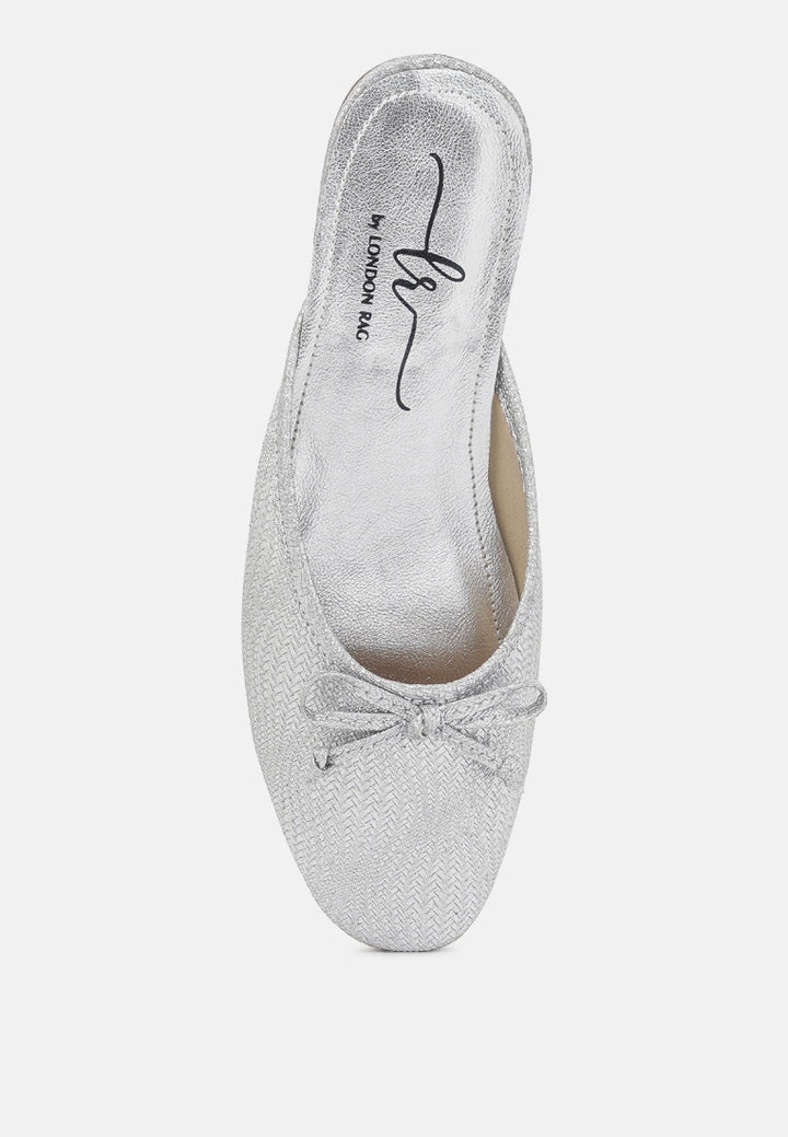 women bow detail metallic mules#color_silver