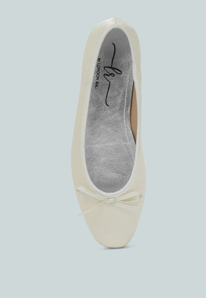women bow detail satin ballerinas#color_off-white