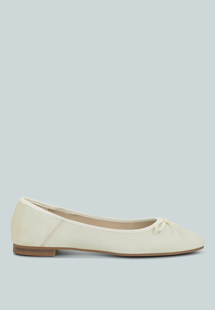 women bow detail satin ballerinas#color_off-white