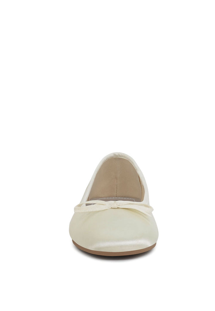 women bow detail satin ballerinas#color_off white