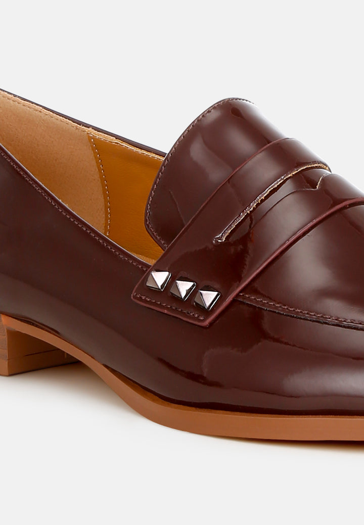 women patent pleather penny loafers#color_brown
