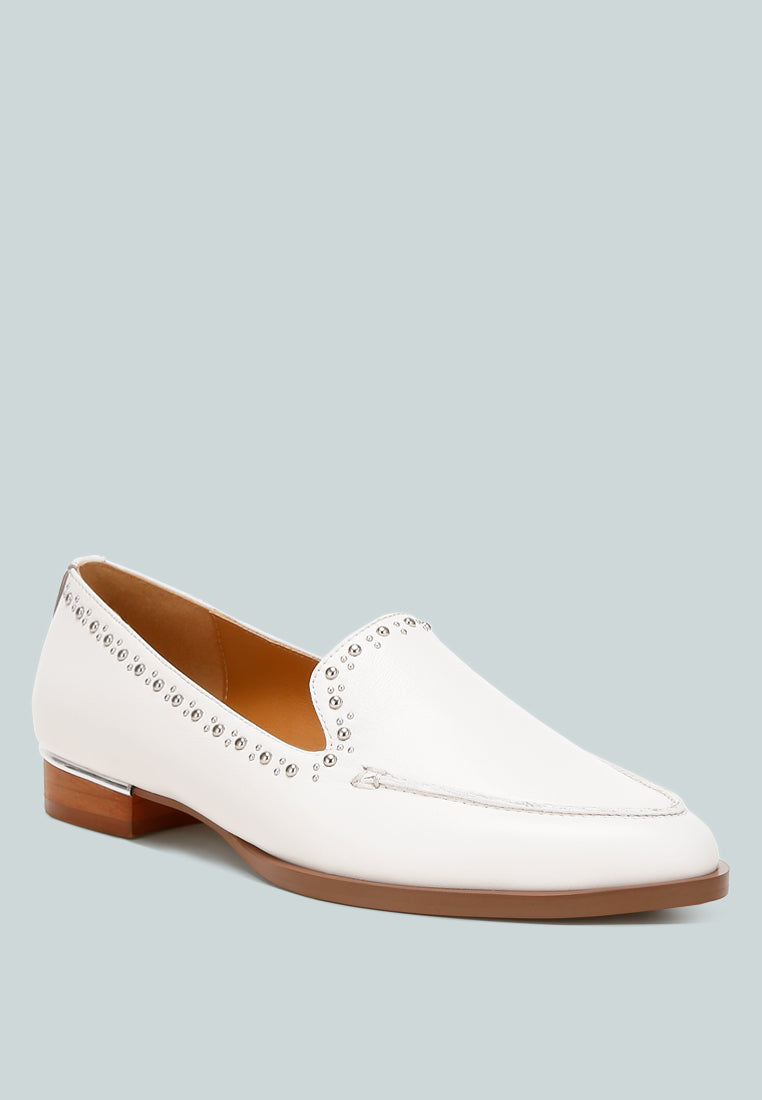 women delicate stud detail leather loafers#color_off-white