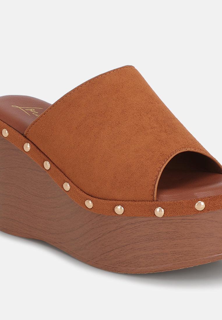 #color_tan-suede