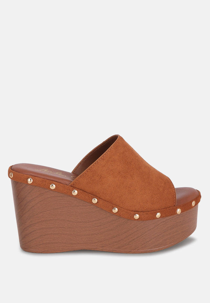 #color_tan-suede