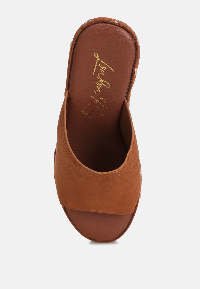 #color_tan-suede