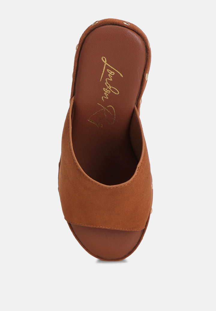 #color_tan-suede